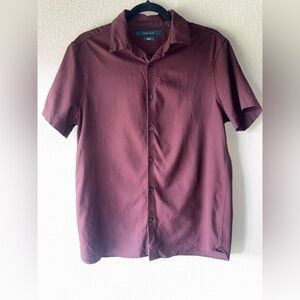 Perry Ellis Short-Sleeve Button-Down Shirt in Maroon